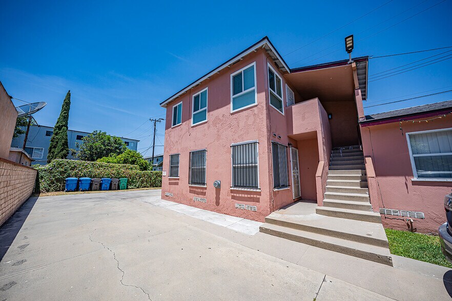 1111 Walnut Ave, Long Beach, CA à vendre - Photo de l’immeuble – Image 2 sur 16