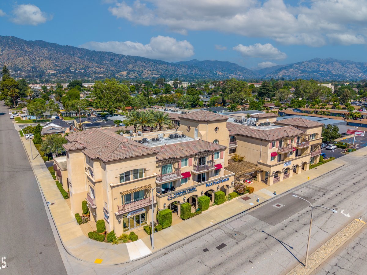 633 W Route 66, Glendora, CA à vendre Photo principale– Image 1 sur 15