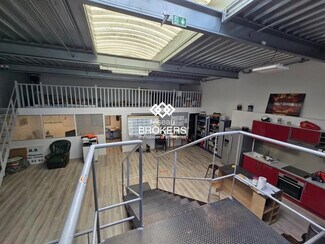 Plus de détails pour Industriel/Logistique à louer