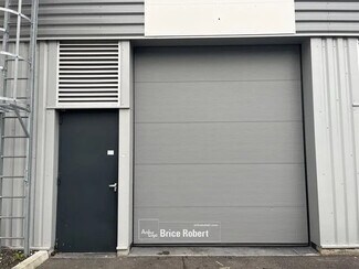 Plus de détails pour Bureau, Local d'activités à louer