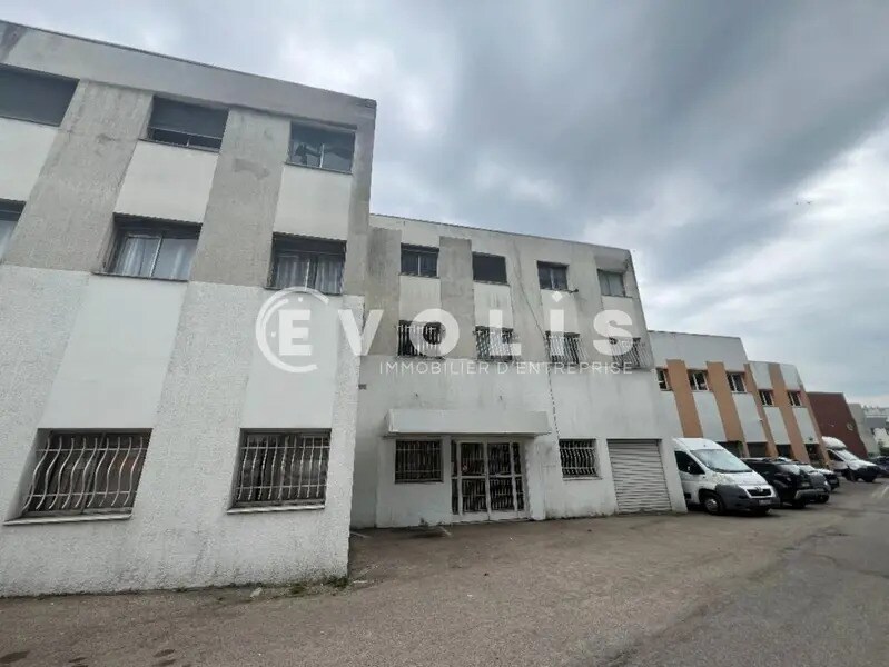 Bureau dans Fontenay-sous-Bois à louer Photo de l’immeuble– Image 1 sur 23
