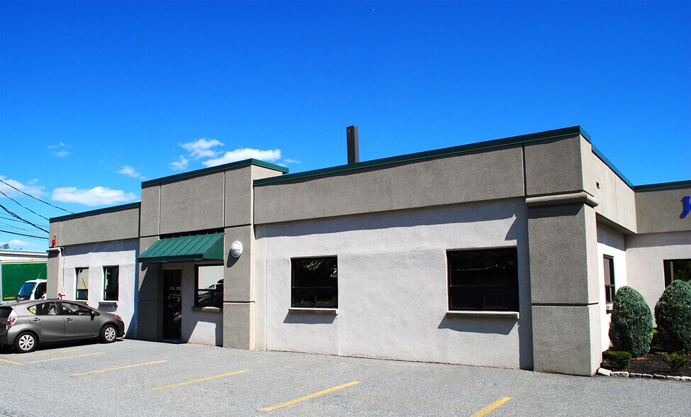 10-22 Henshaw St, Woburn, MA à louer - Photo de l’immeuble – Image 2 sur 7