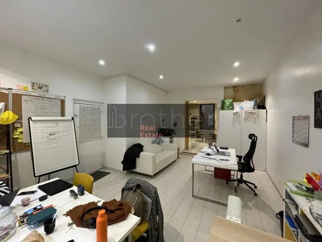 Plus de détails pour Bureau à vendre