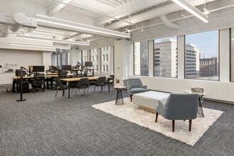 300 Mission St, San Francisco, CA à louer Photo intérieure– Image 2 sur 12