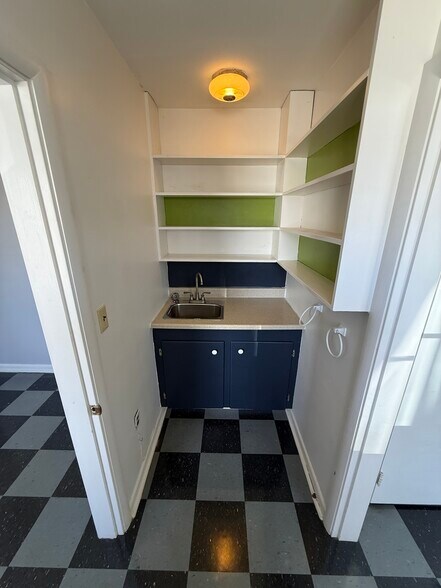 851-855 Sawyer St, South Portland, ME à louer - Photo de l’immeuble – Image 3 sur 7