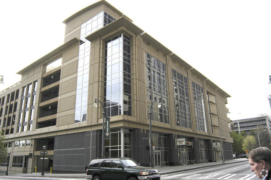 161 Peachtree Center Ave NE, Atlanta, GA à louer - Photo de l’immeuble – Image 3 sur 8