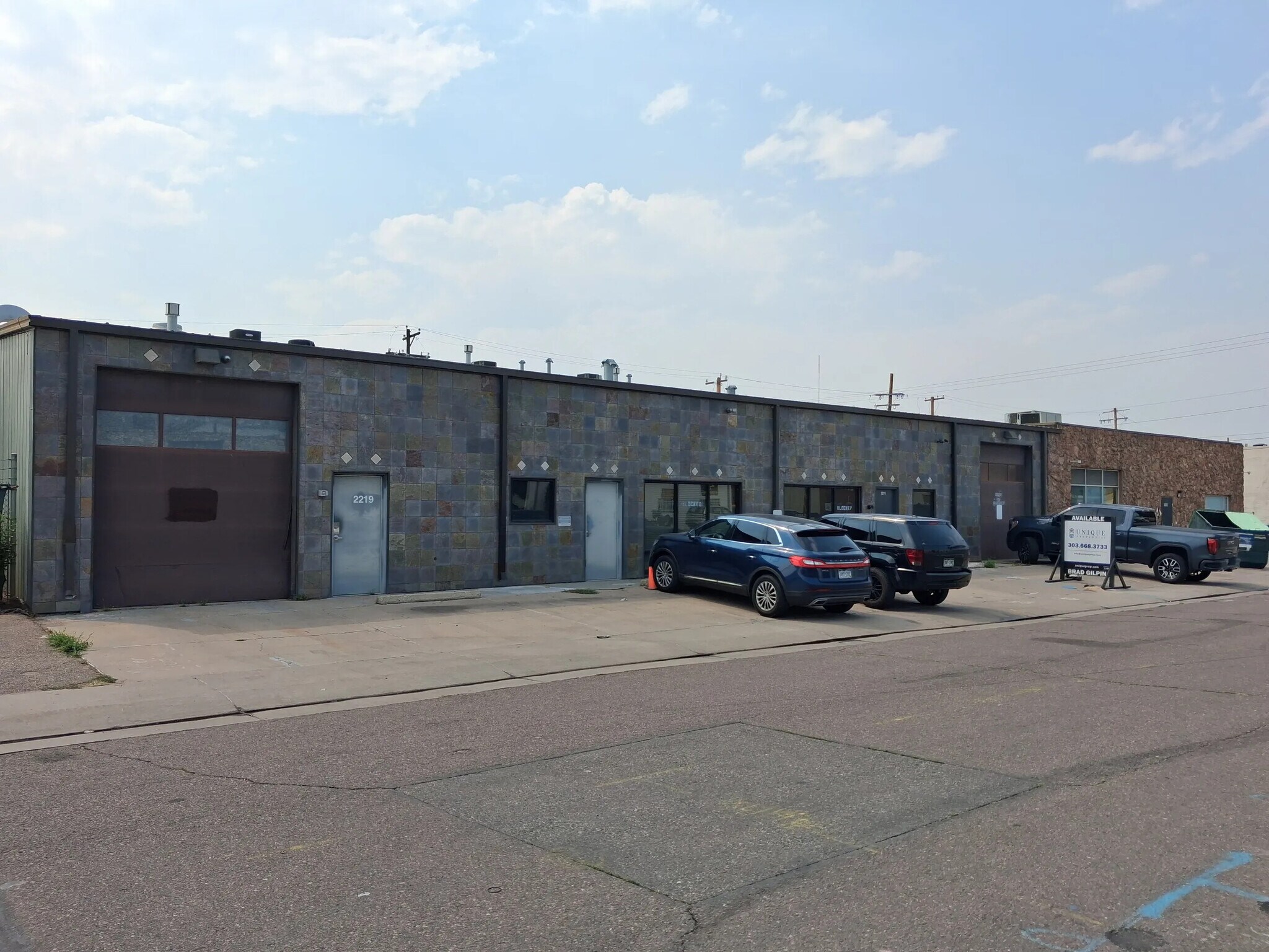 2209-2219 S Jason St, Denver, CO à vendre Photo de l’immeuble– Image 1 sur 5