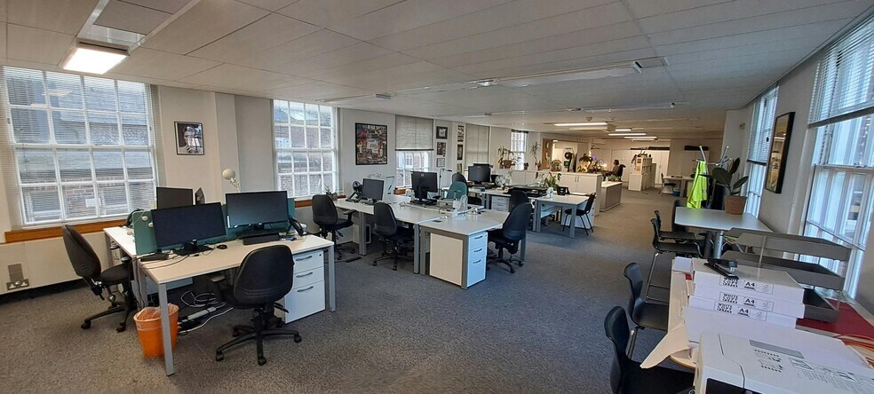 2 Bartholomews, Brighton à louer - Photo de l’immeuble – Image 2 sur 38