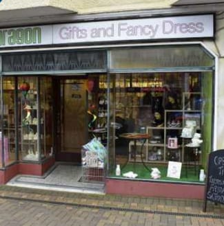 Plus de détails pour 88 Charles St, Milford Haven - Local commercial à louer