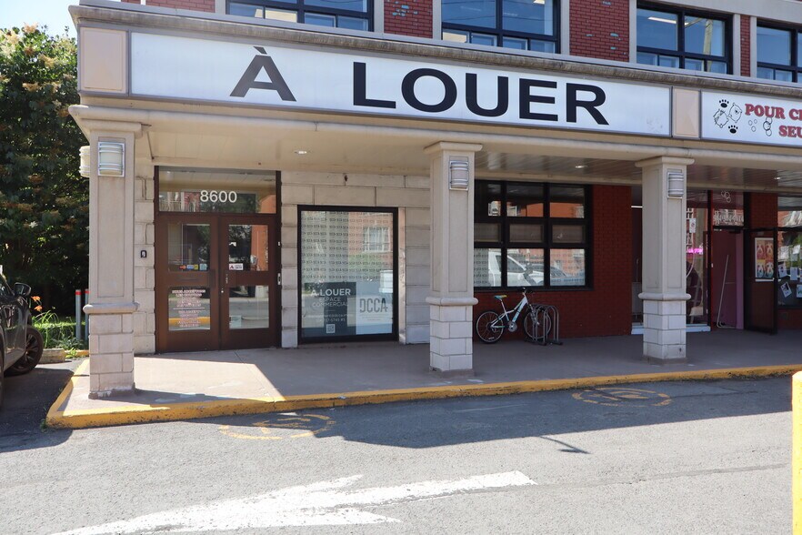 8600-8630 Rue Centrale, Montréal, QC à louer - Photo de l’immeuble – Image 2 sur 13