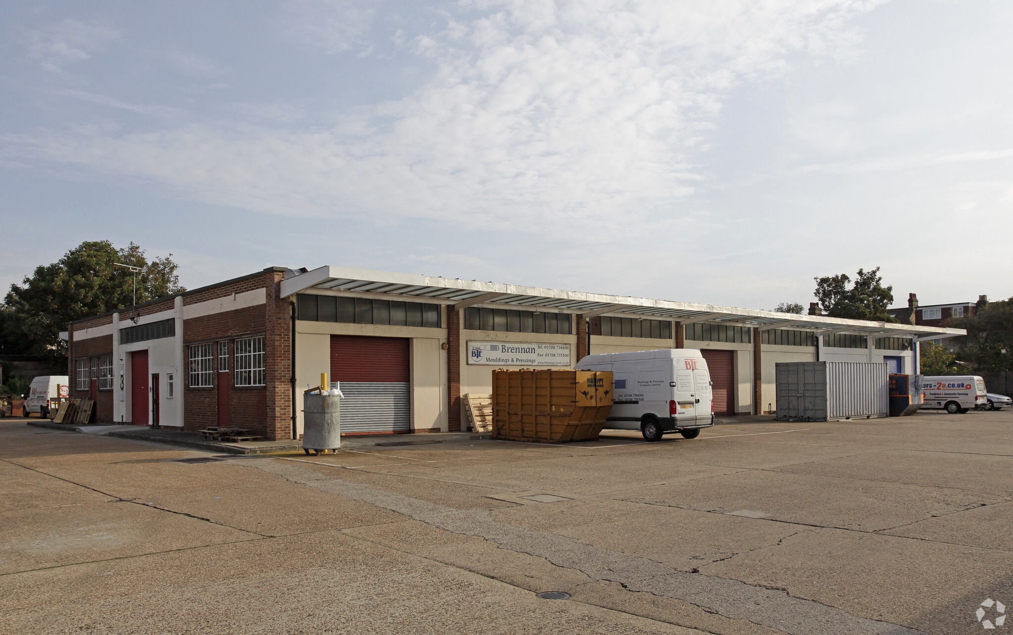 Lyon Rd, Romford à louer Photo principale– Image 1 sur 8