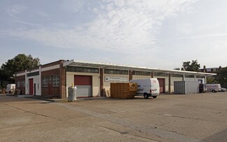Plus de détails pour Lyon Rd, Romford - Industriel/Logistique à louer