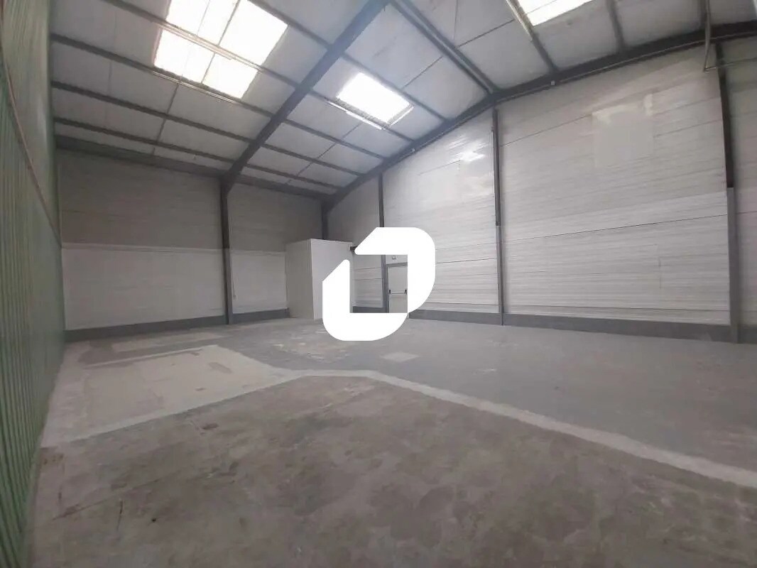 Local d’activités dans Magny-en-Vexin à louer Photo intérieure– Image 1 sur 17