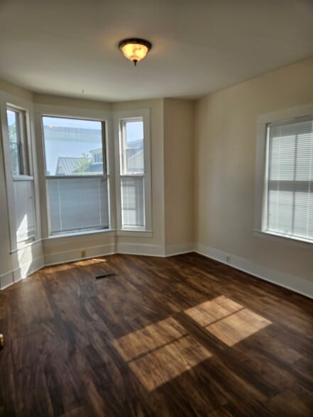 18 Fifth St, Dover, NH à vendre - Photo de l’immeuble – Image 3 sur 6