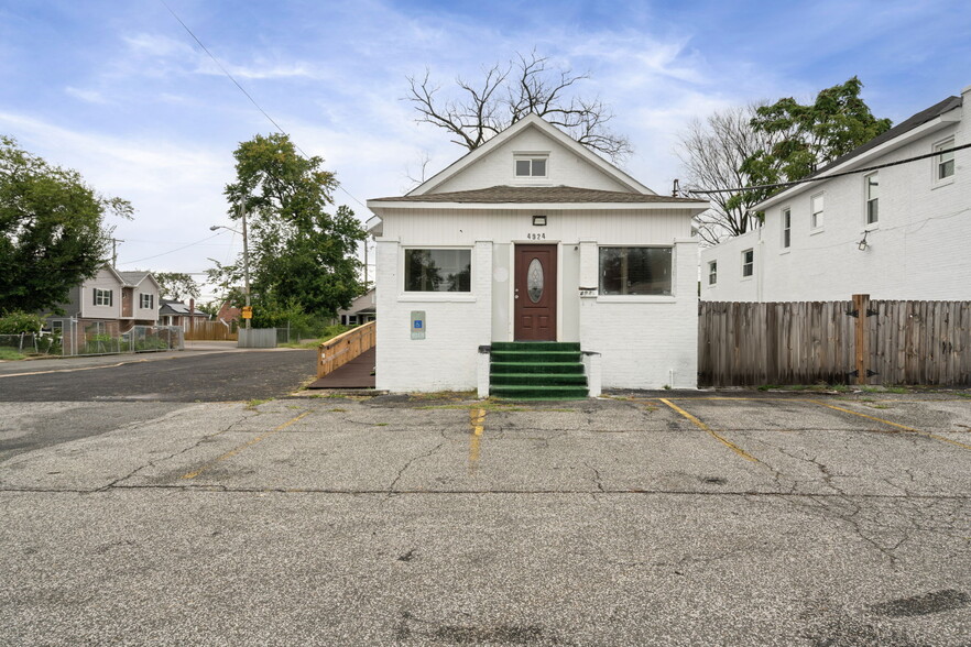 4928 Marlboro Pike, Capitol Heights, MD à louer - Photo de l’immeuble – Image 2 sur 53