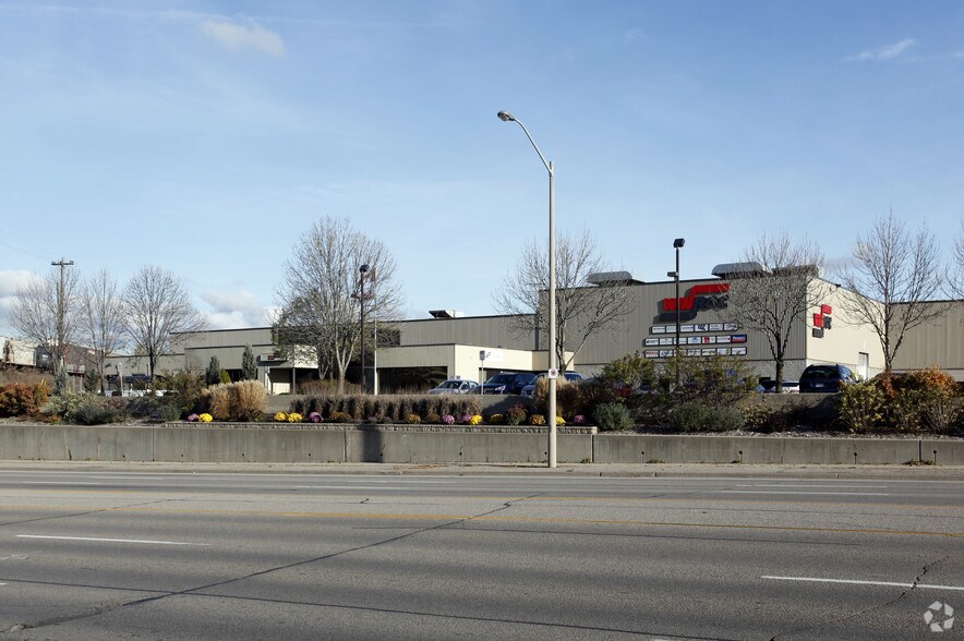 1121 Walkers Line, Burlington, ON à louer - Photo de l’immeuble – Image 1 sur 4