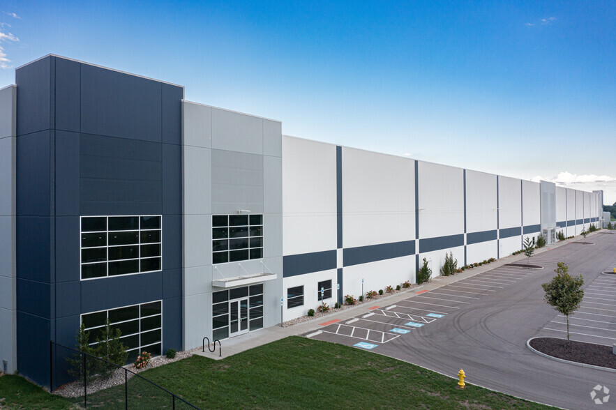 200 Richard Knock Hwy, Walton, KY à louer - Photo principale – Image 1 sur 4