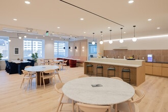 1301 McKinney St, Houston, TX à louer Photo intérieure– Image 2 sur 8