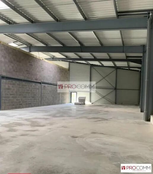 Local commercial dans Luisant à louer - Photo intérieure – Image 3 sur 4