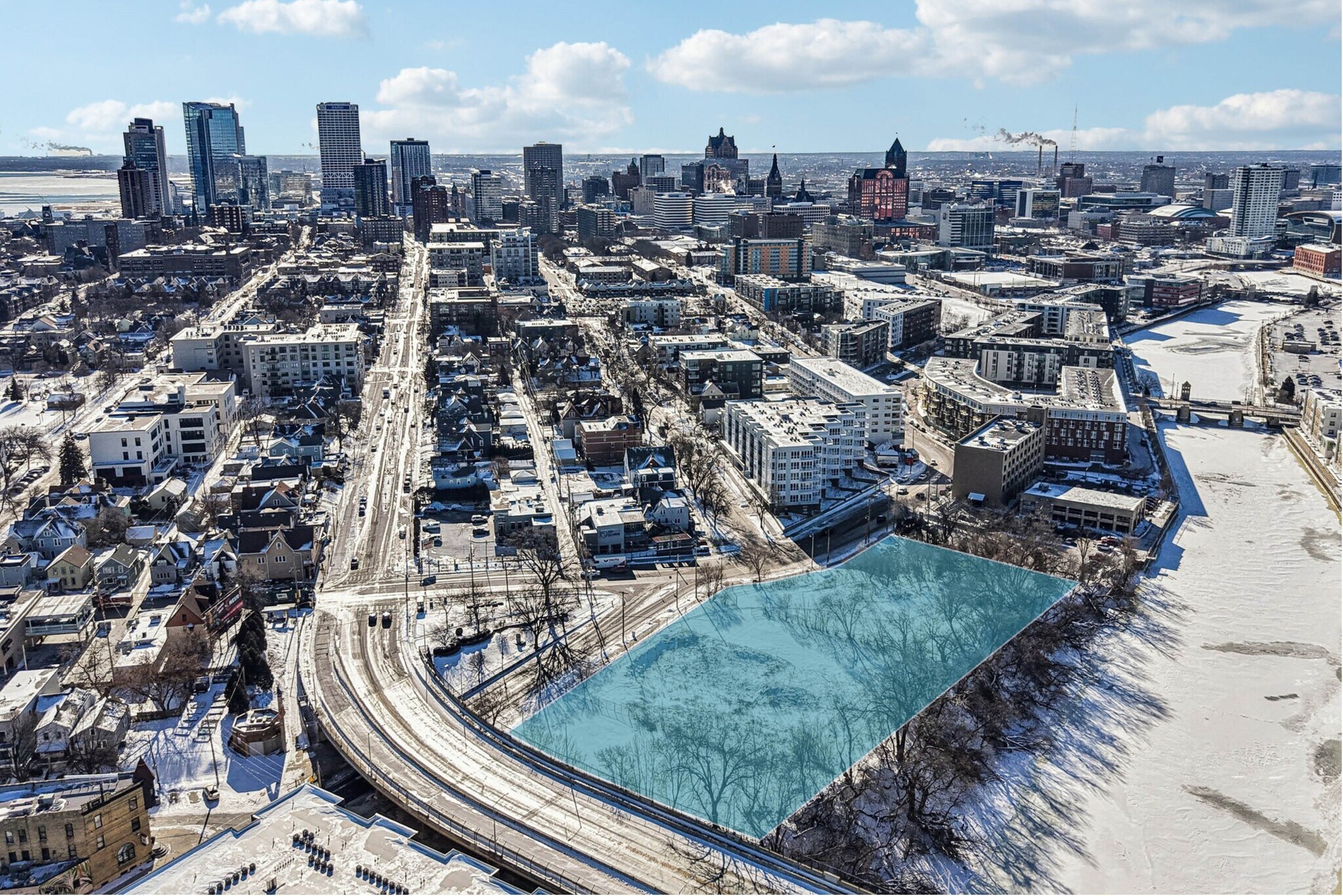 1701 N Water St, Milwaukee, WI à vendre Photo principale– Image 1 sur 6