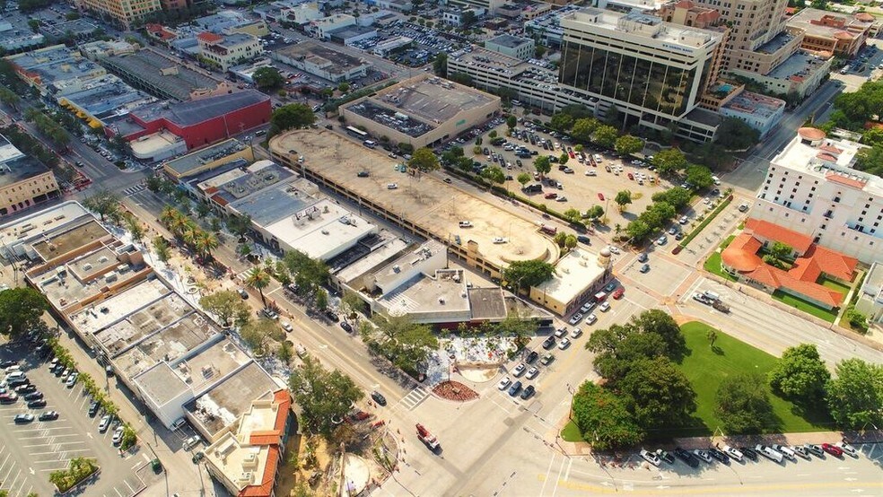 374-384 Miracle Mile, Coral Gables, FL à louer - Aérien – Image 2 sur 12