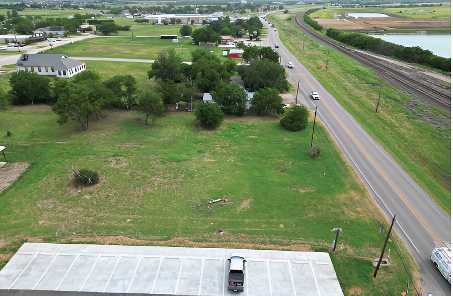 501 Hwy 156, Ponder, TX à vendre - Photo de l’immeuble – Image 2 sur 3