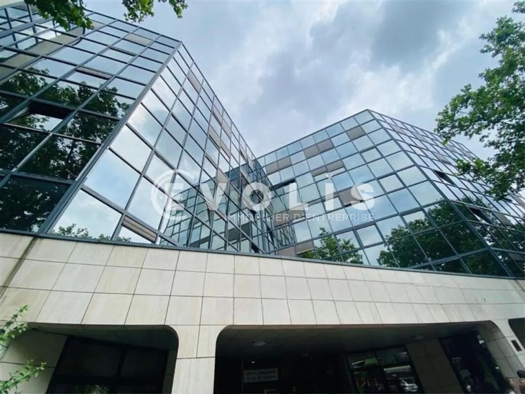 Bureau dans Fontenay-sous-Bois à louer Photo de l’immeuble– Image 1 sur 4