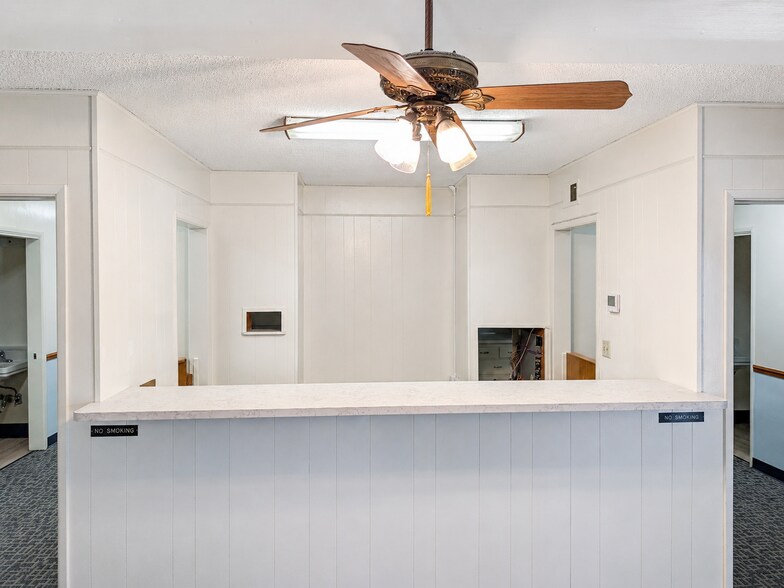 910-914 E Gladstone St, Azusa, CA à louer - Photo de l’immeuble – Image 3 sur 13