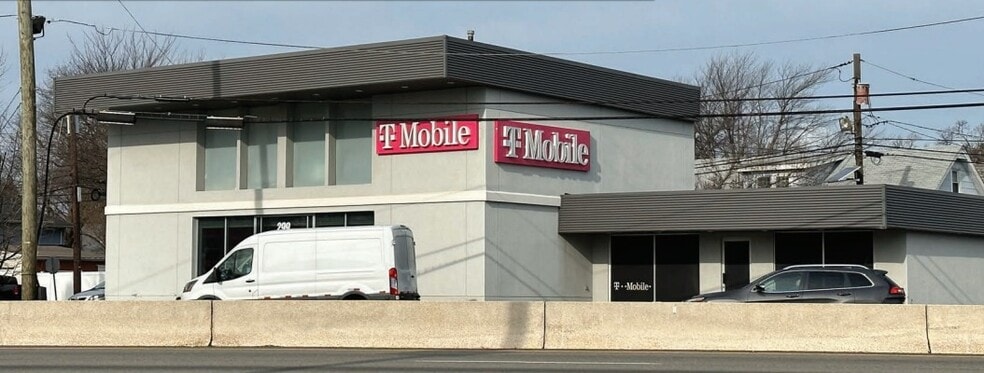 299 Route 1, Edison, NJ à louer - Photo principale – Image 1 sur 4