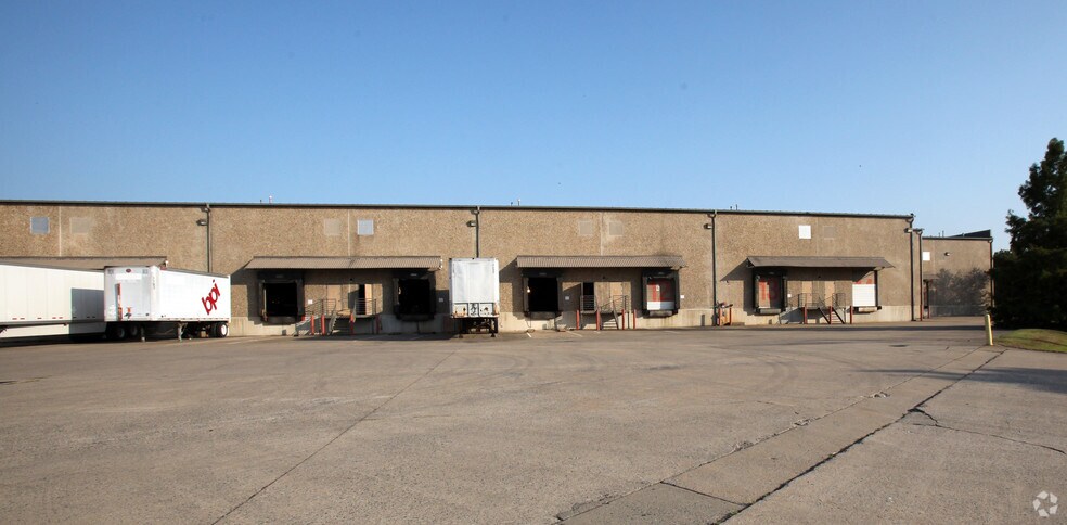 1316 North Hills Blvd, North Little Rock, AR à louer - Photo de l’immeuble – Image 2 sur 6