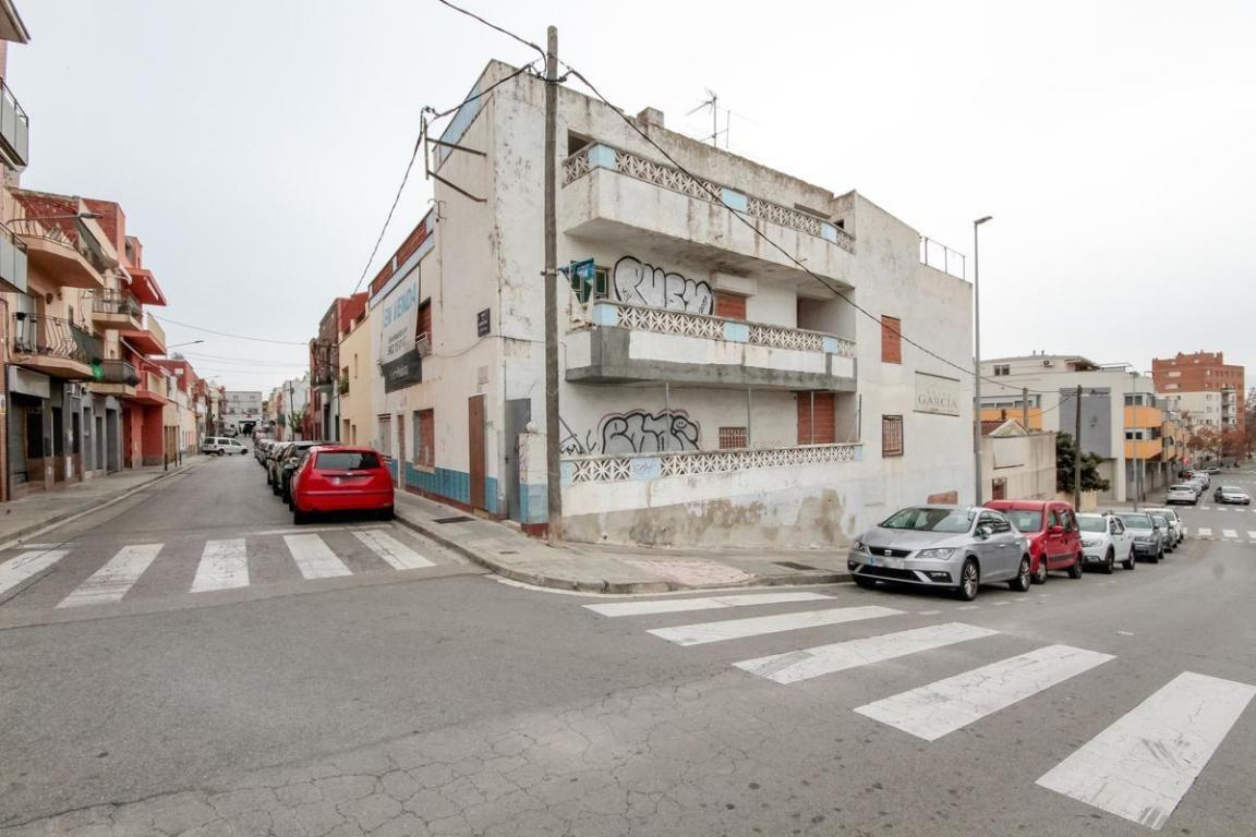 Immeuble residentiel dans Terrassa, Barcelona à vendre Photo principale– Image 1 sur 4