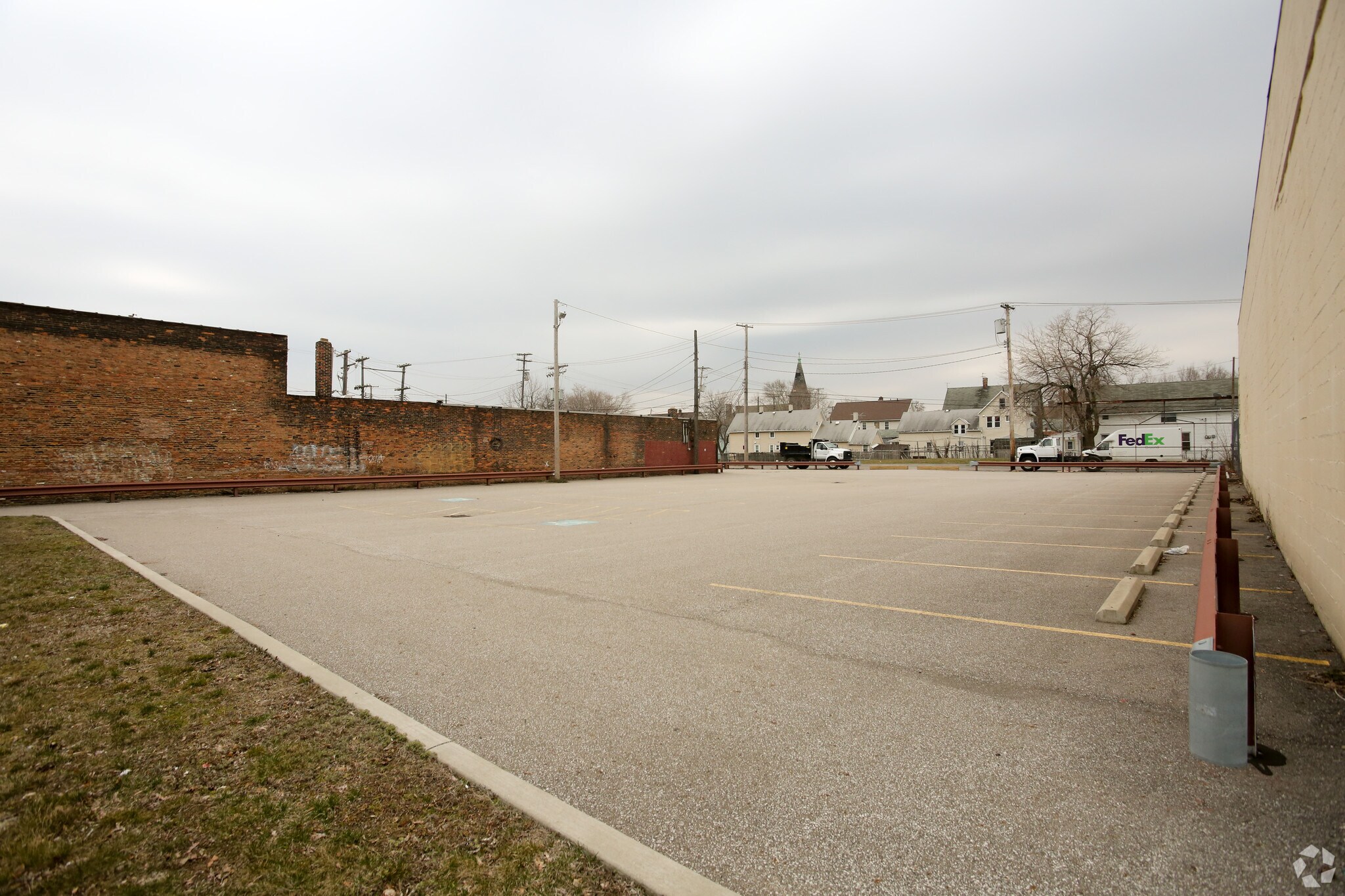 3432 Superior Ave E, Cleveland, OH à vendre Photo principale– Image 1 sur 3