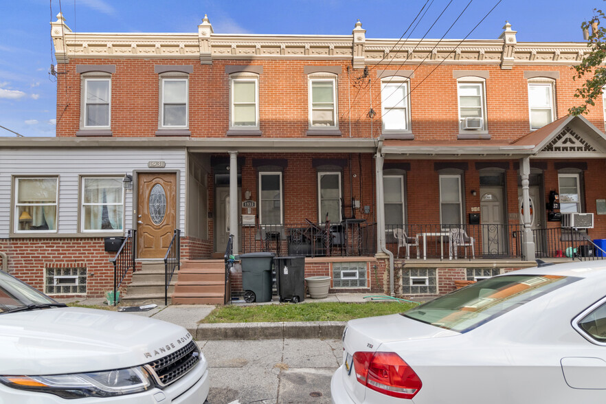 1931 E Stella St, Philadelphia, PA à vendre - Photo principale – Image 1 sur 2