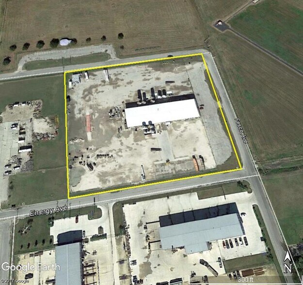 901 Fesco Dr, Alice, TX à louer - Photo de l’immeuble – Image 2 sur 6