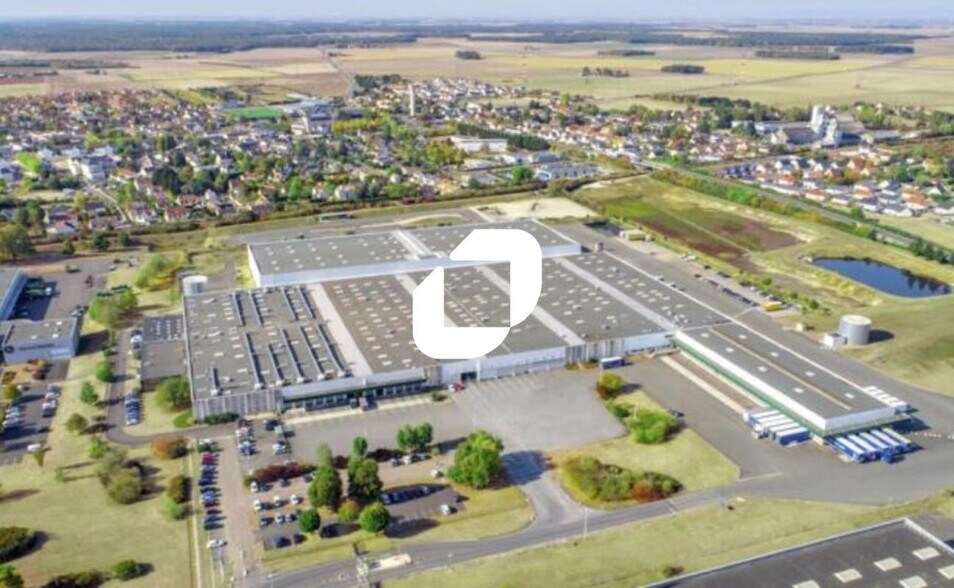 Industriel/Logistique dans Ormes à louer - Aérien – Image 2 sur 3