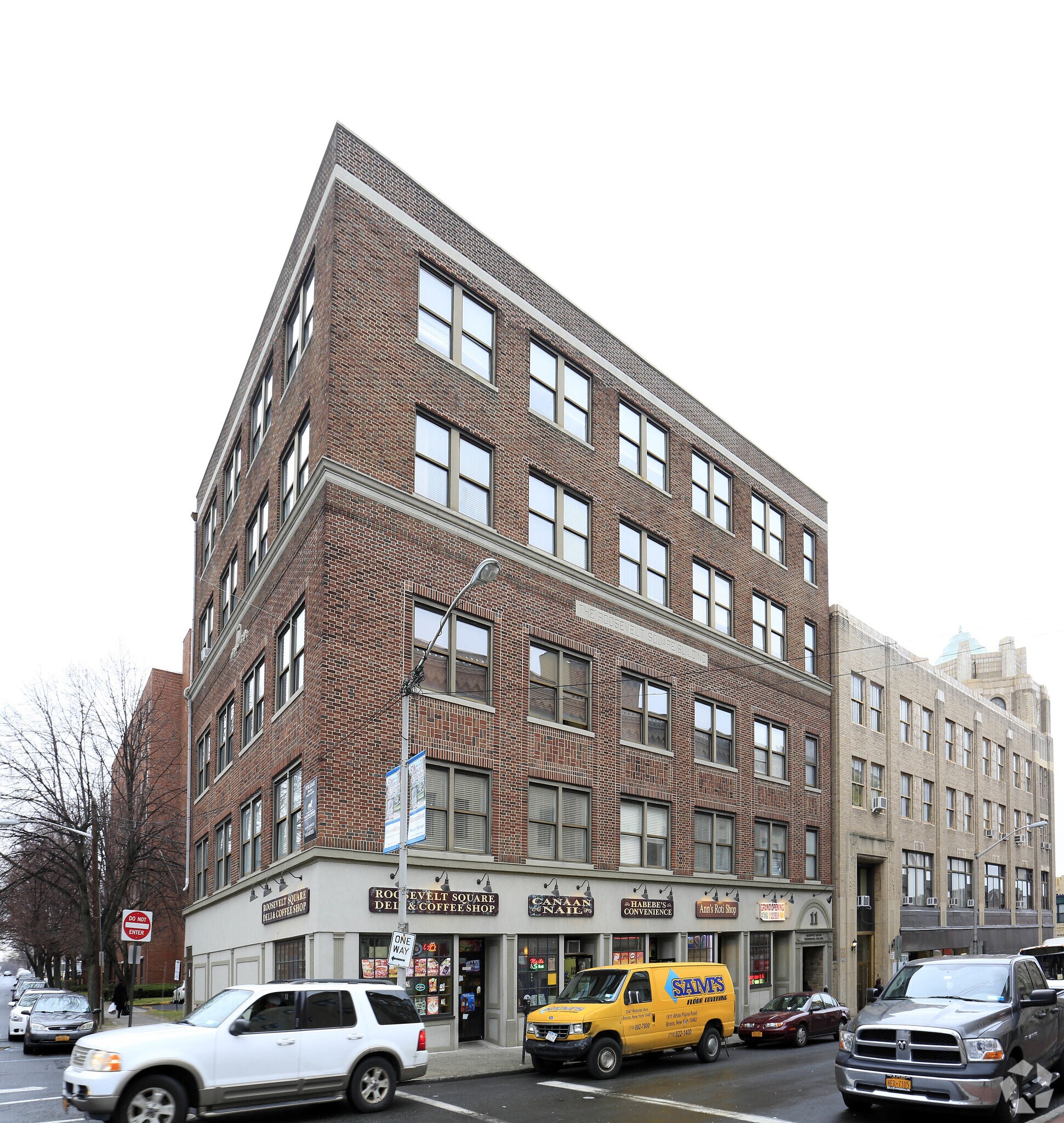11 W Prospect Ave, Mount Vernon, NY à louer Photo principale– Image 1 sur 16