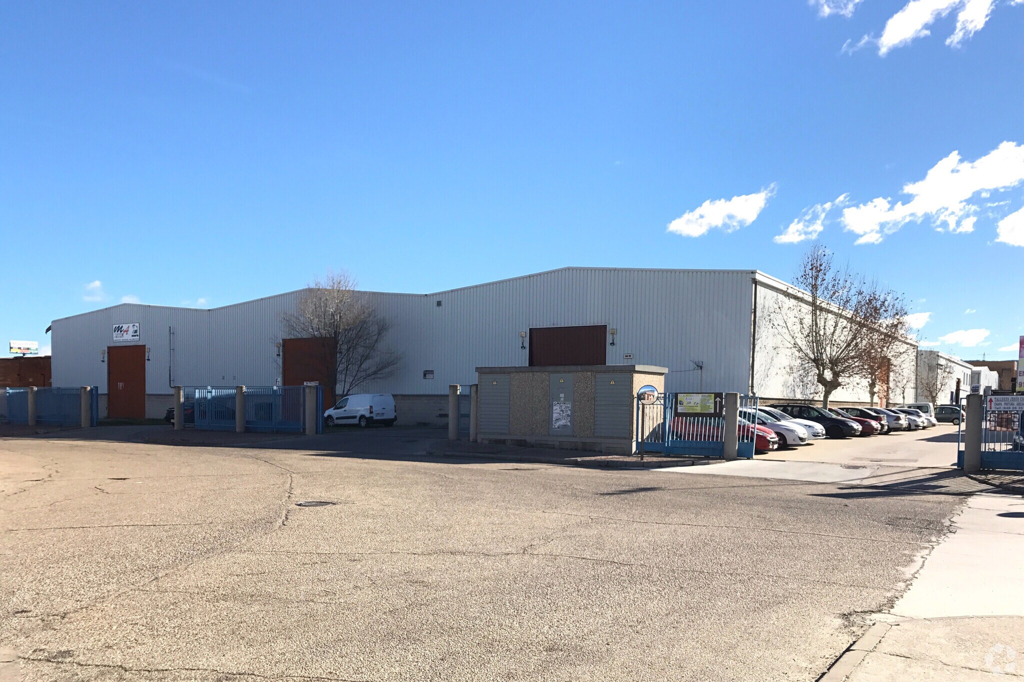 Industriel/Logistique dans Azuqueca de Henares, Guadalajara à vendre Photo principale– Image 1 sur 2