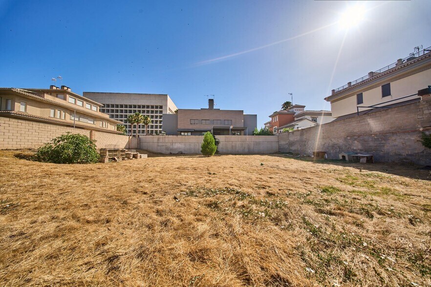 Terrain dans Granada, Granada à vendre - Photo de l’immeuble – Image 3 sur 21