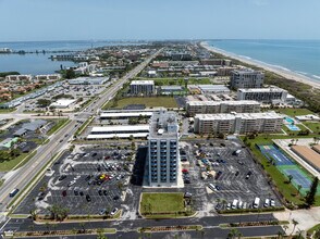 1980 N Atlantic Ave, Cocoa Beach, FL - Vue aérienne vue de carte - Image1