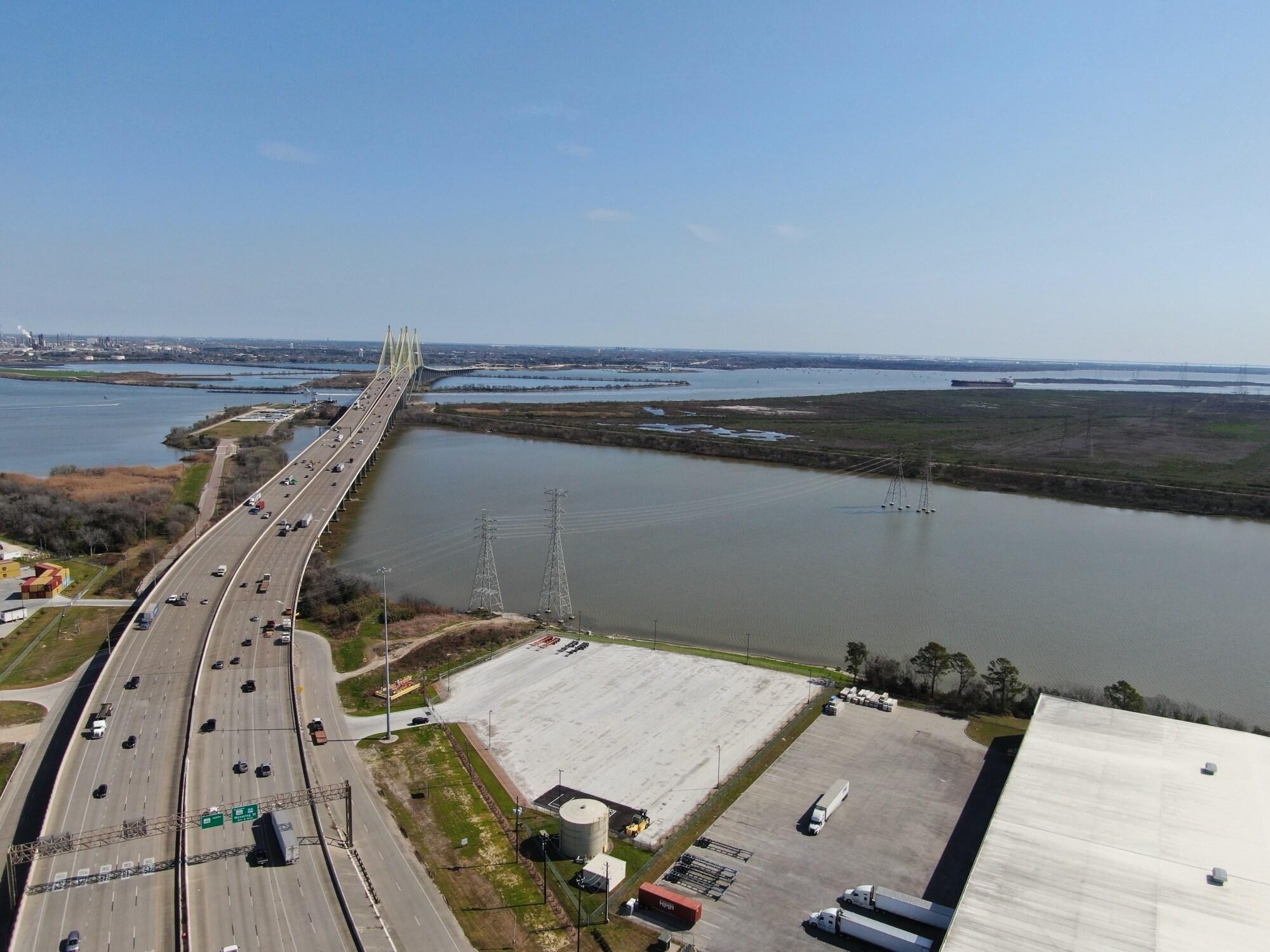 Hwy 146, La Porte, TX à louer Photo de l’immeuble– Image 1 sur 4