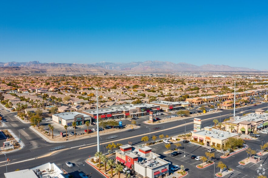 7965 S Rainbow Blvd, Las Vegas, NV à louer - Photo de l’immeuble – Image 2 sur 3