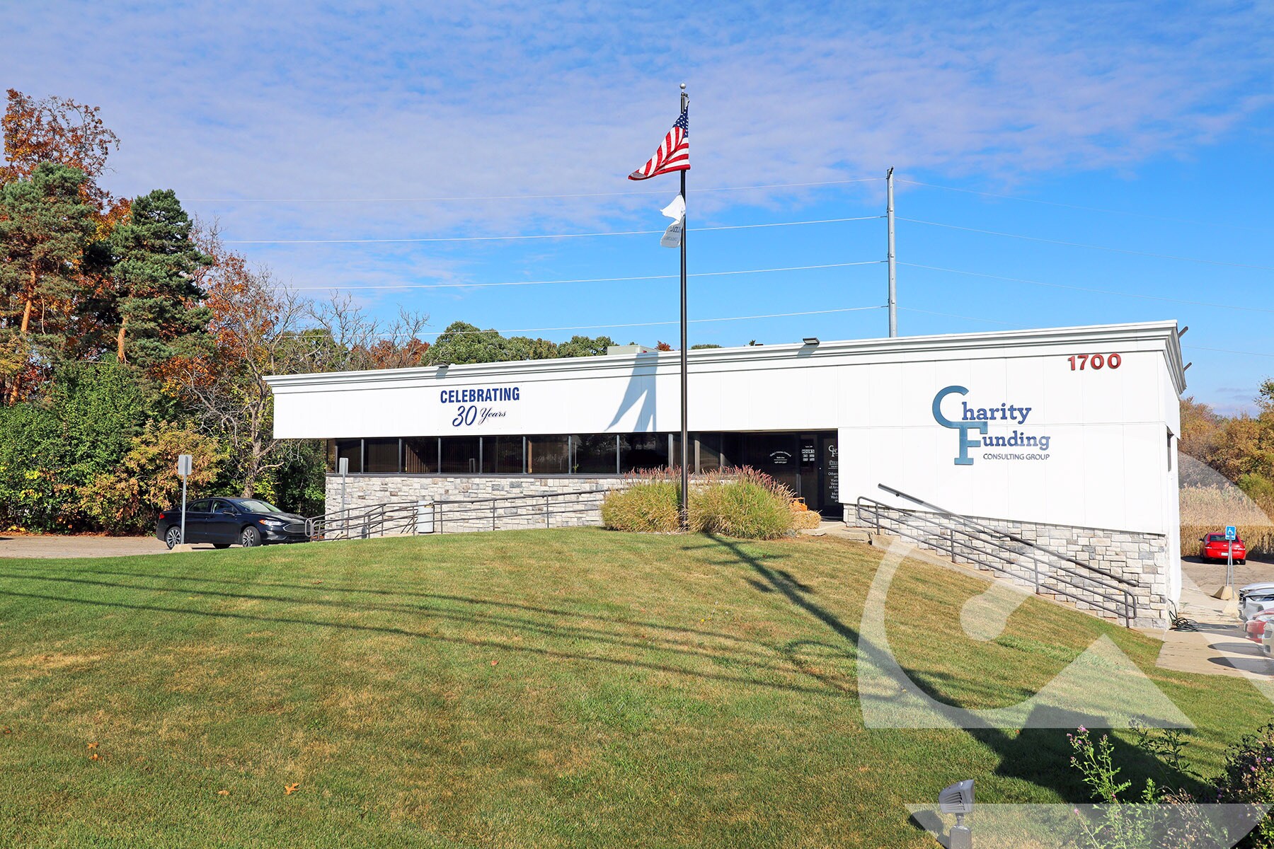 1700 W Hamlin Rd, Rochester Hills, MI à louer Photo principale– Image 1 sur 2