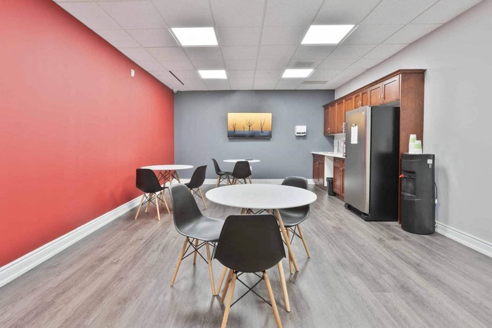 5500 N Service Rd, Burlington, ON à louer Photo intérieure– Image 1 sur 7