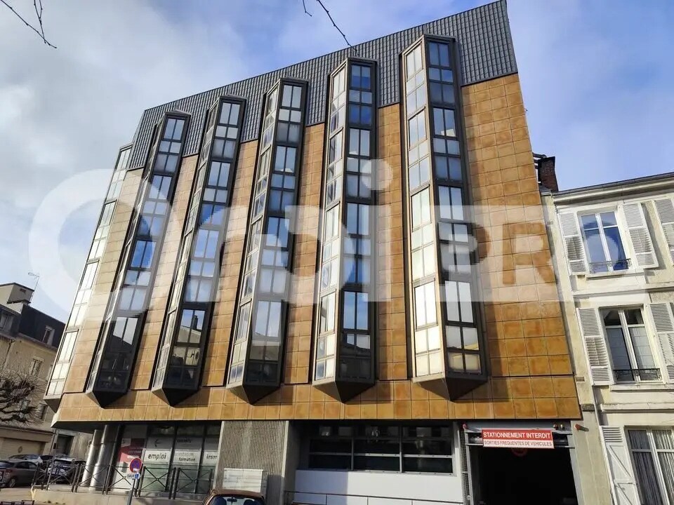 Bureau dans Limoges à louer Photo de l’immeuble– Image 1 sur 5