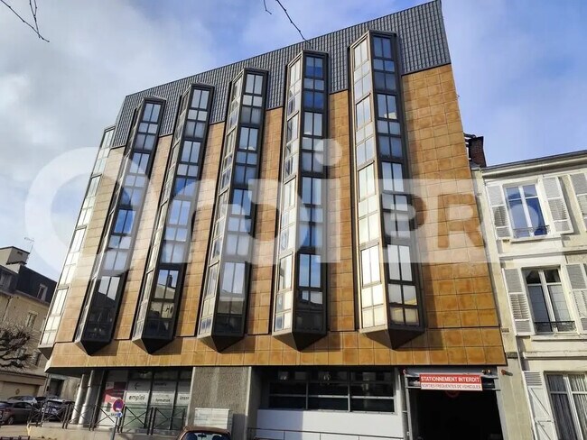 Plus de détails pour Bureau à louer