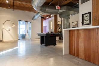 1113-1115 Locust St, Saint Louis, MO à louer Photo intérieure– Image 1 sur 17