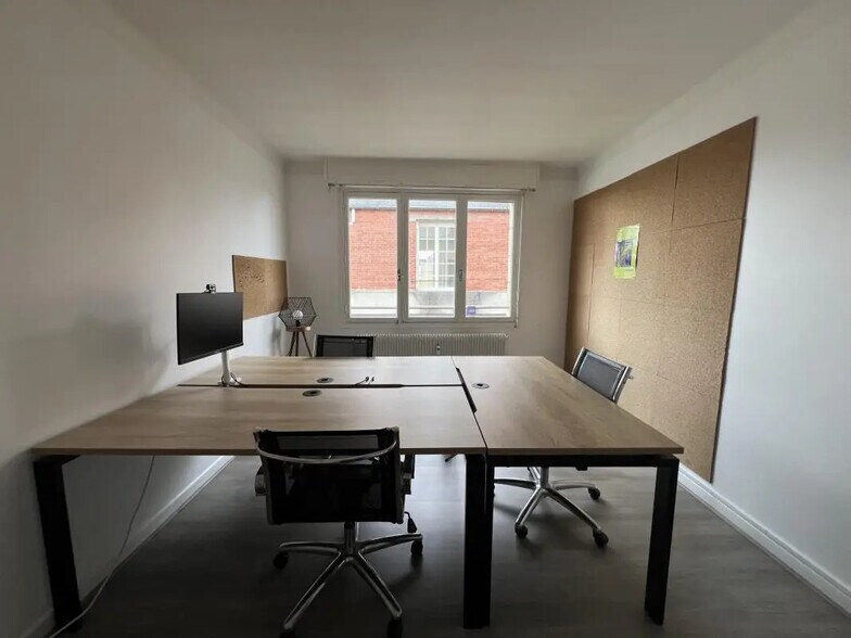 Bureau dans Reims à louer - Photo de l’immeuble – Image 2 sur 6