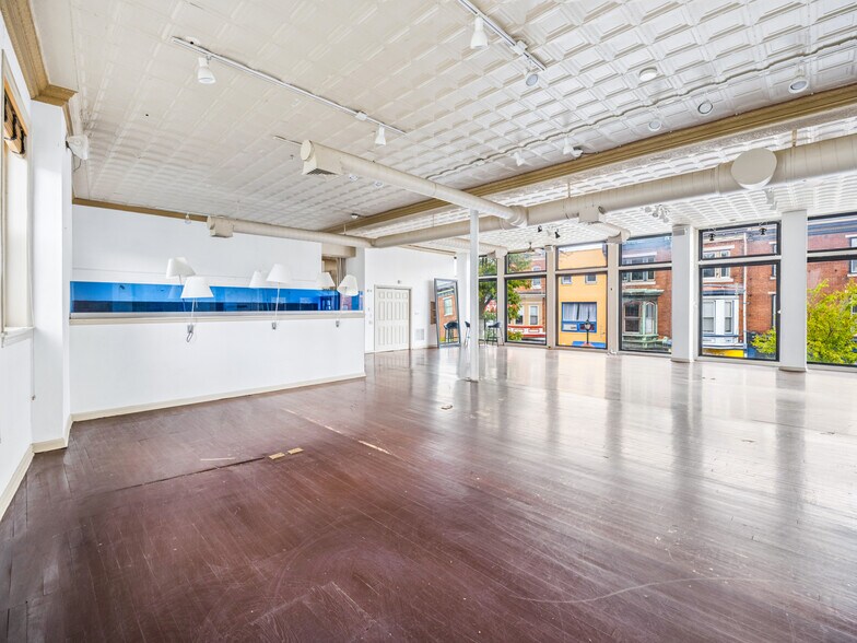 4356-4360 Main St, Philadelphia, PA à louer - Photo de l’immeuble – Image 3 sur 17
