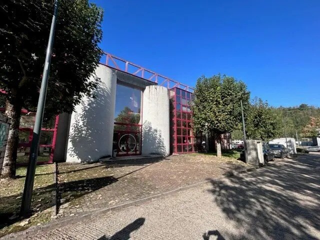 Bureau dans Le Creusot à louer - Photo de l’immeuble – Image 3 sur 7