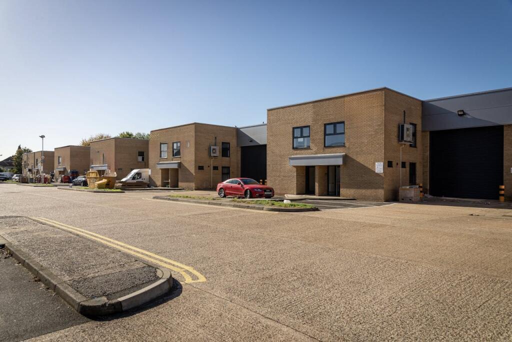 Church Rd, Hounslow à louer Photo de l’immeuble– Image 1 sur 1